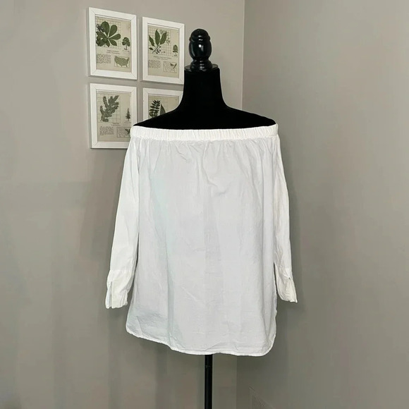 BeachLunchLounge White Off Shoulder Cotton Top - Picture 1 of 8